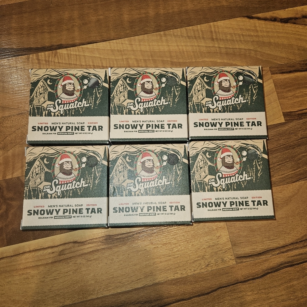 Dr Squatch Snowy Pine Tar limited edition bar soap